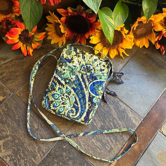 Vera Bradley Mini Hipster Crossbody in Rhythm and Blues Pattern (Like Ne… - Picture 6 of 14